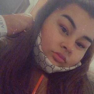 Meet your Posher, Loriane